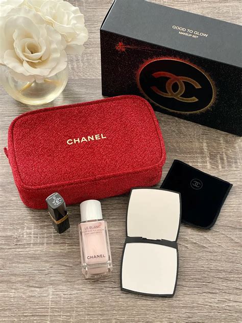 chanel mini makeup set|Chanel gift set with pouch.